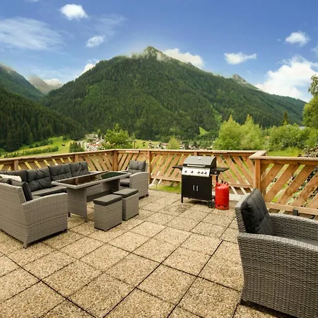 Yuric Groepshuis In Holiday home Pettneu am Arlberg