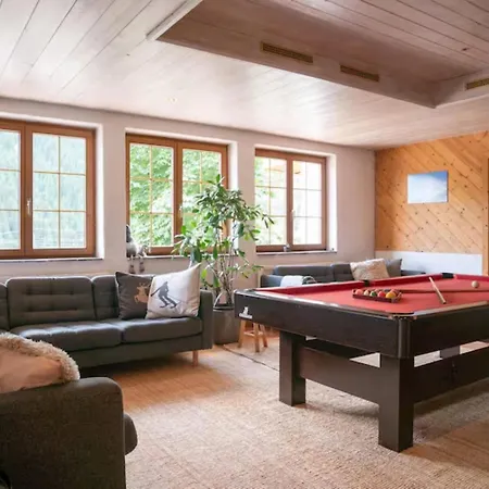 Yuric Groepshuis In Vakantiehuis *
