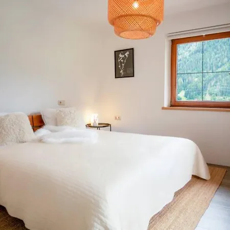 Vakantiehuis Yuric Groepshuis In Pettneu am Arlberg