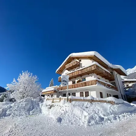 Yuric Groepshuis In Tatil Evi